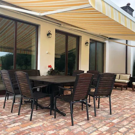 Le Holiday home